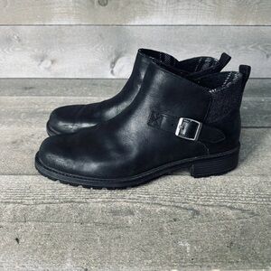 Merrell Legacy Chelsea Boot Women’s Size 11 Black Waterproof J51662 Wool Poly